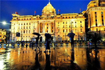 探索深圳洗浴按摩特服全套，满足您的特别需求